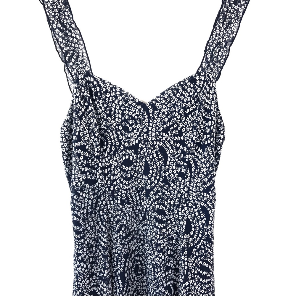 Connected Floral Sleeveless V-Neck Dress NEW - Picture 5 of 13